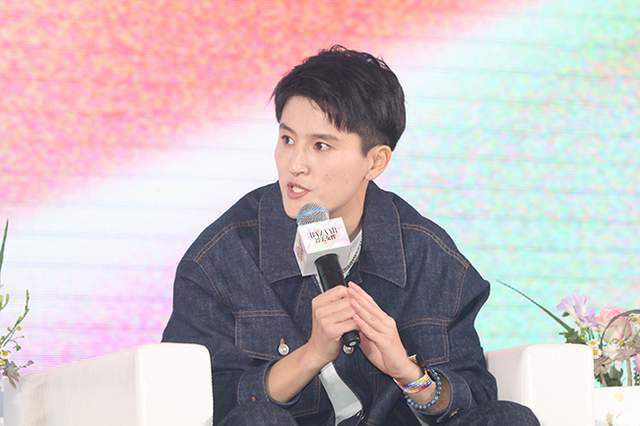 隔壁家的小姐姐